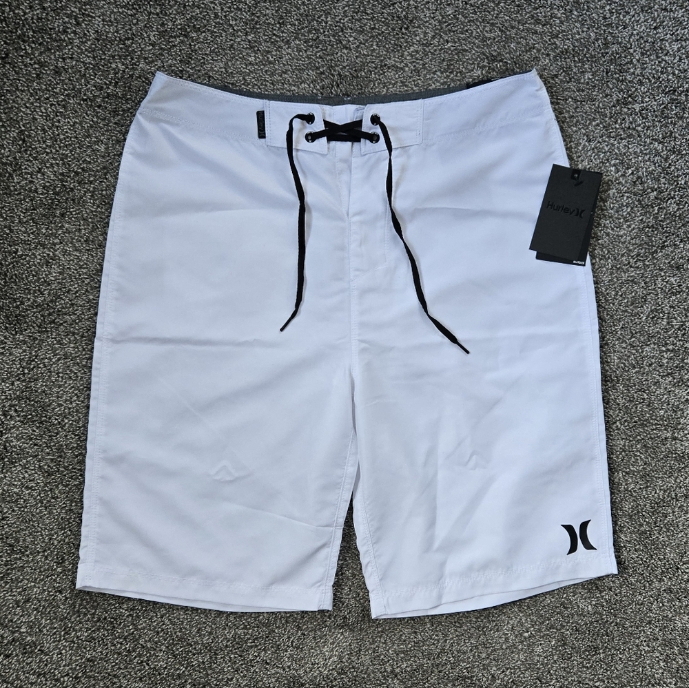 Hurley One & Only 2.0 21" Boardshorts NWT size 29